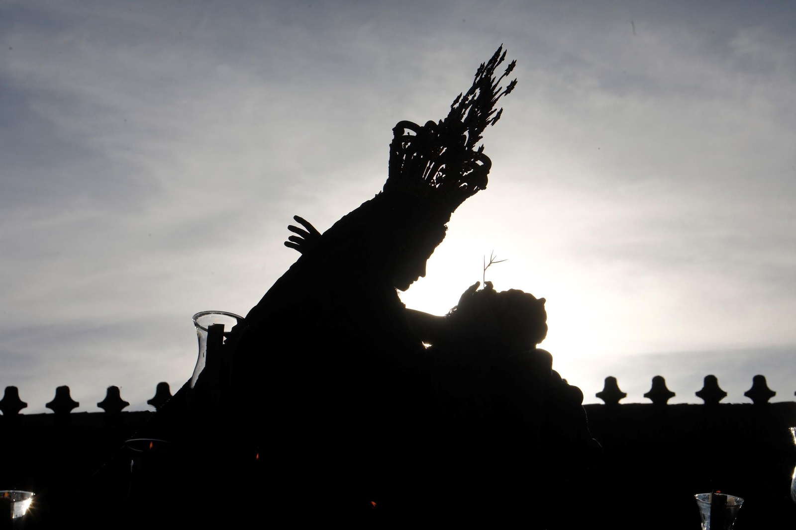 Las mejores fotos de los traslados de regreso de las hermandades tras el Magno Vía Crucis de Córdoba