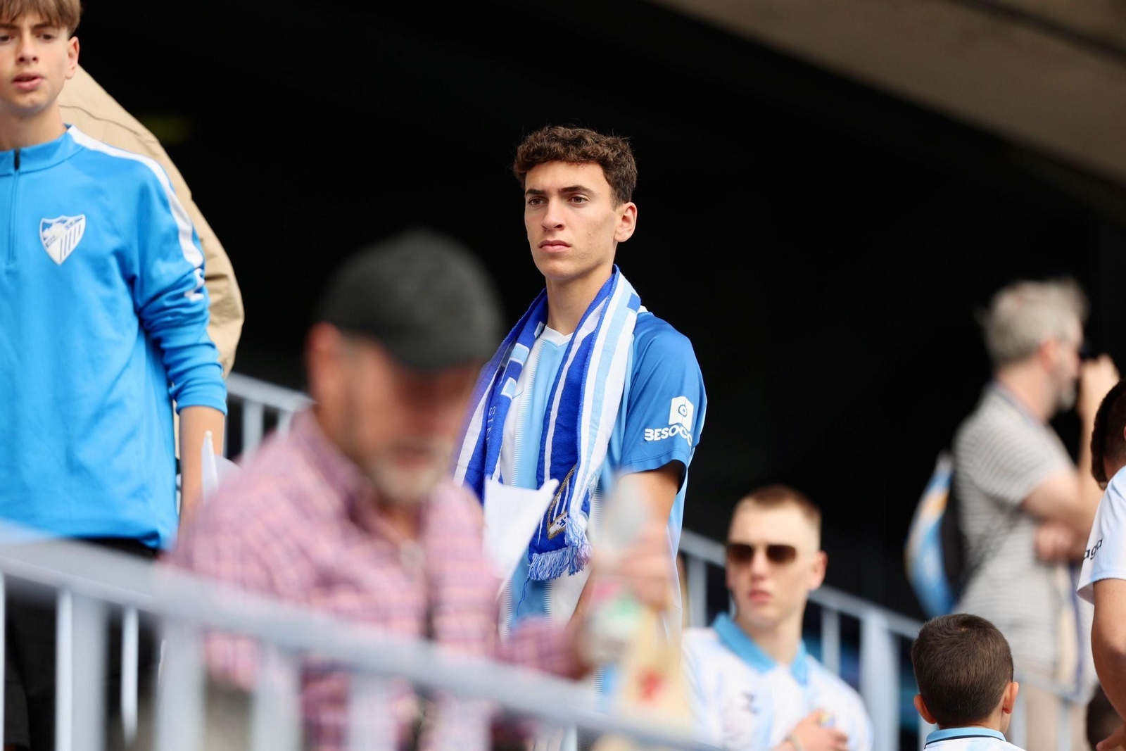 Búscate en las gradas de La Rosaleda durante el Málaga CF-AD Ceuta Búscate en las gradas de La Rosaleda durante el Málaga CF-AD Ceuta