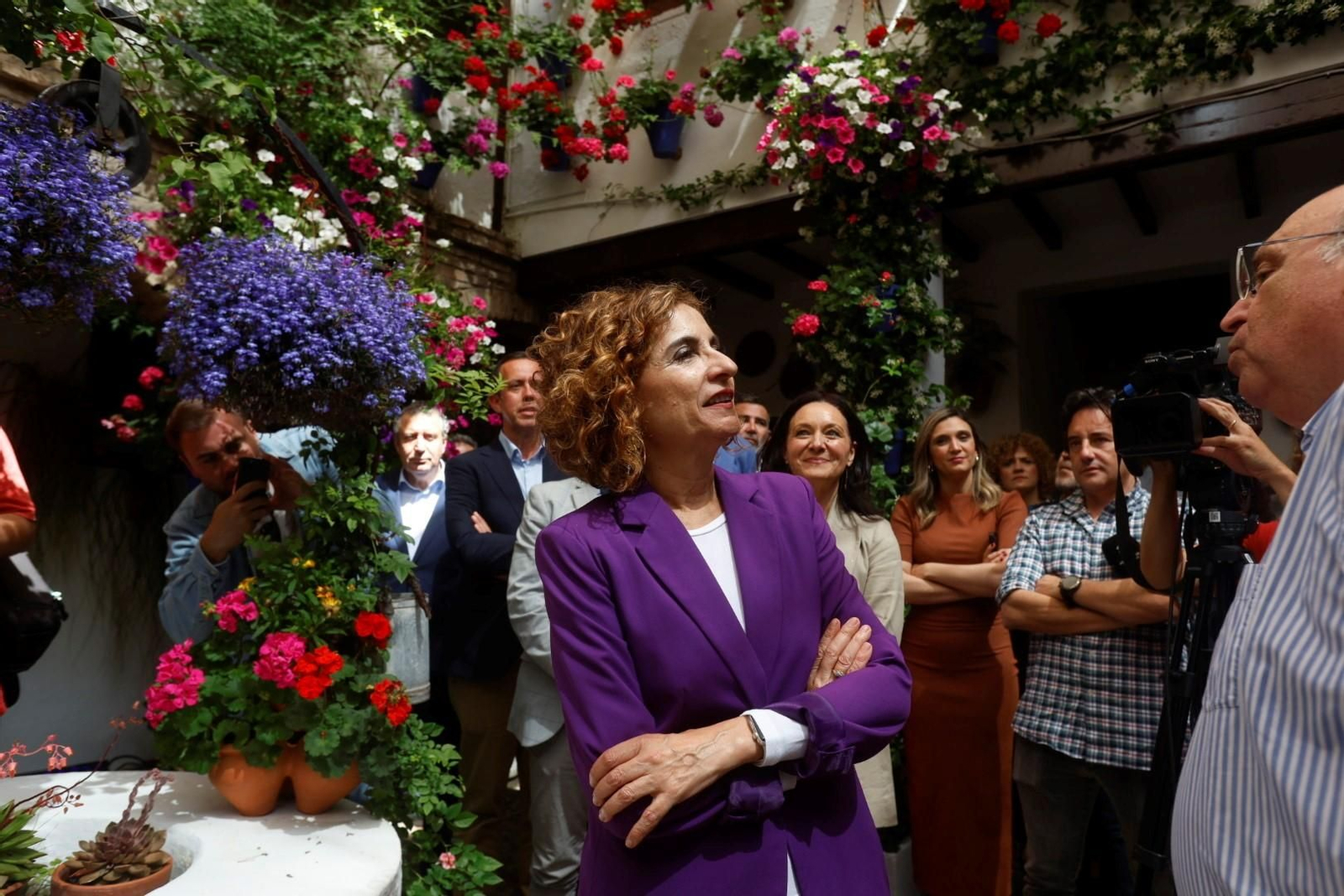 María Jesús Montero visita los patios de Córdoba