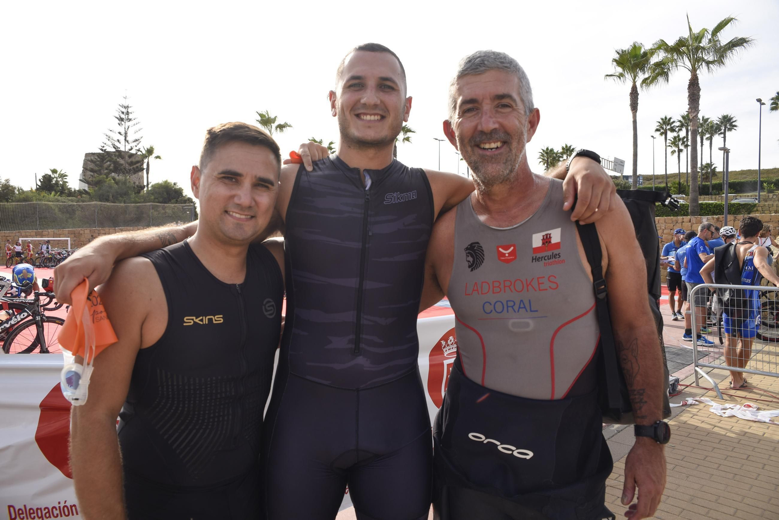 Búscate en las fotos del XI Triatlón de San Roque