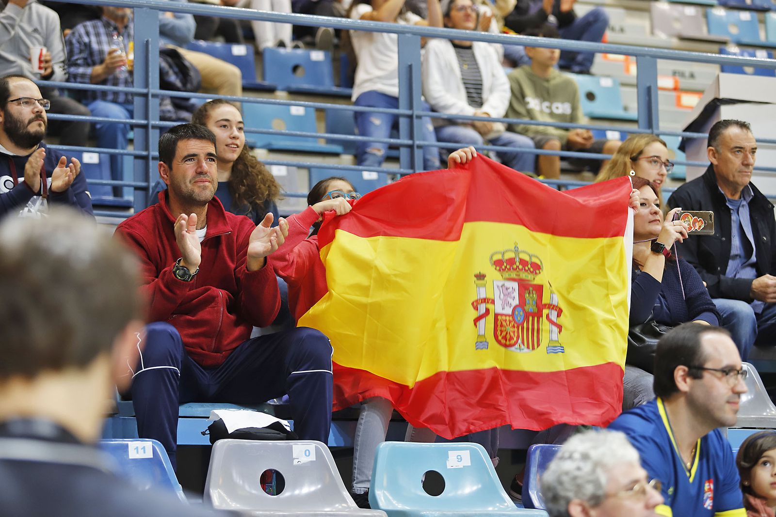 Ambiente en las gradas en el partido de la selección Española femenina de baloncesto contra Islnadia