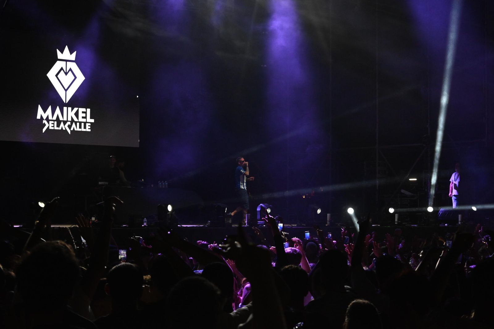 Las imágenes del concierto de Maikel Delacalle en las Fiestas Colombinas de Huelva