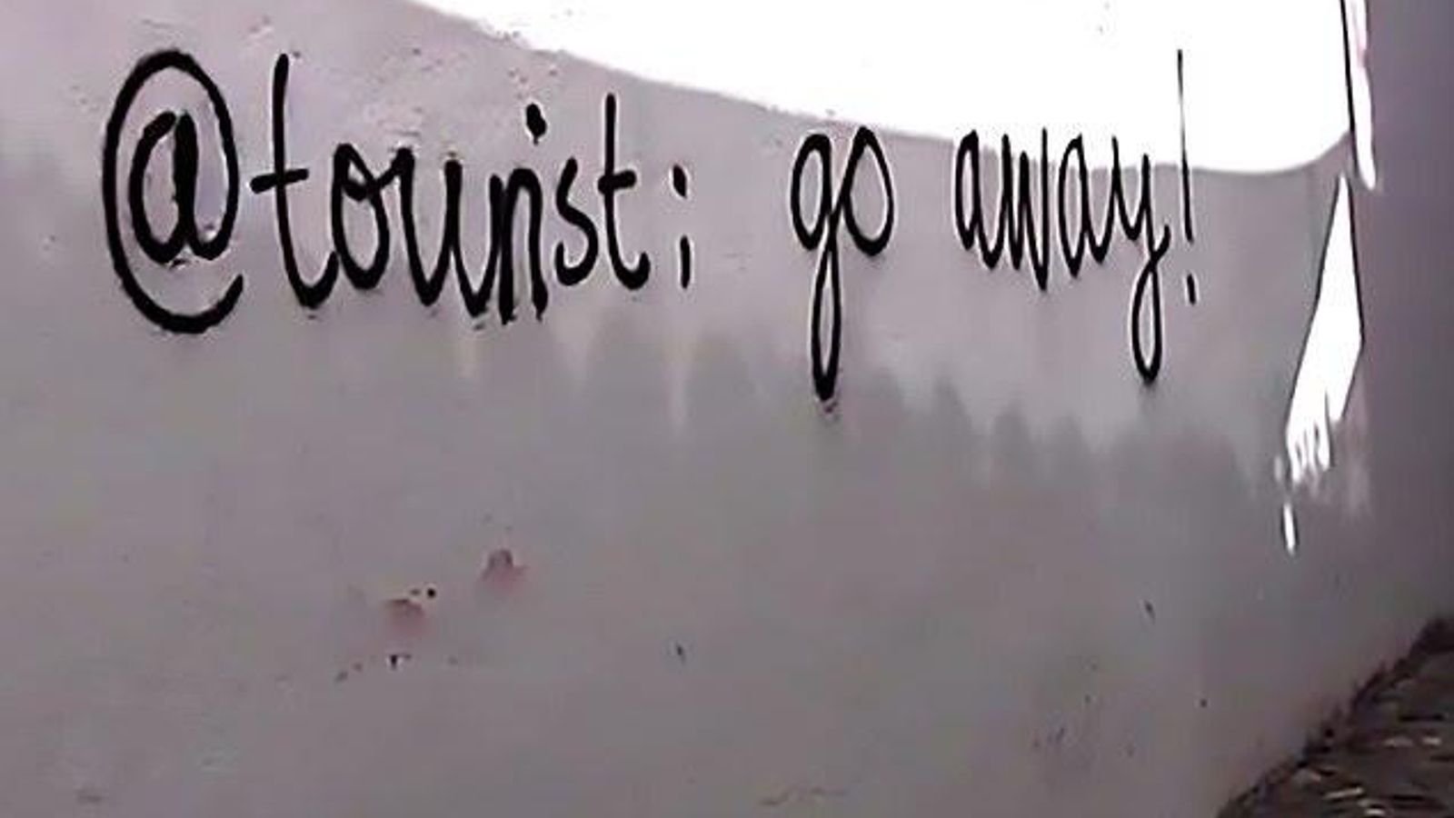 Grafitis del Albaicín de Granada recogido por medios británicos