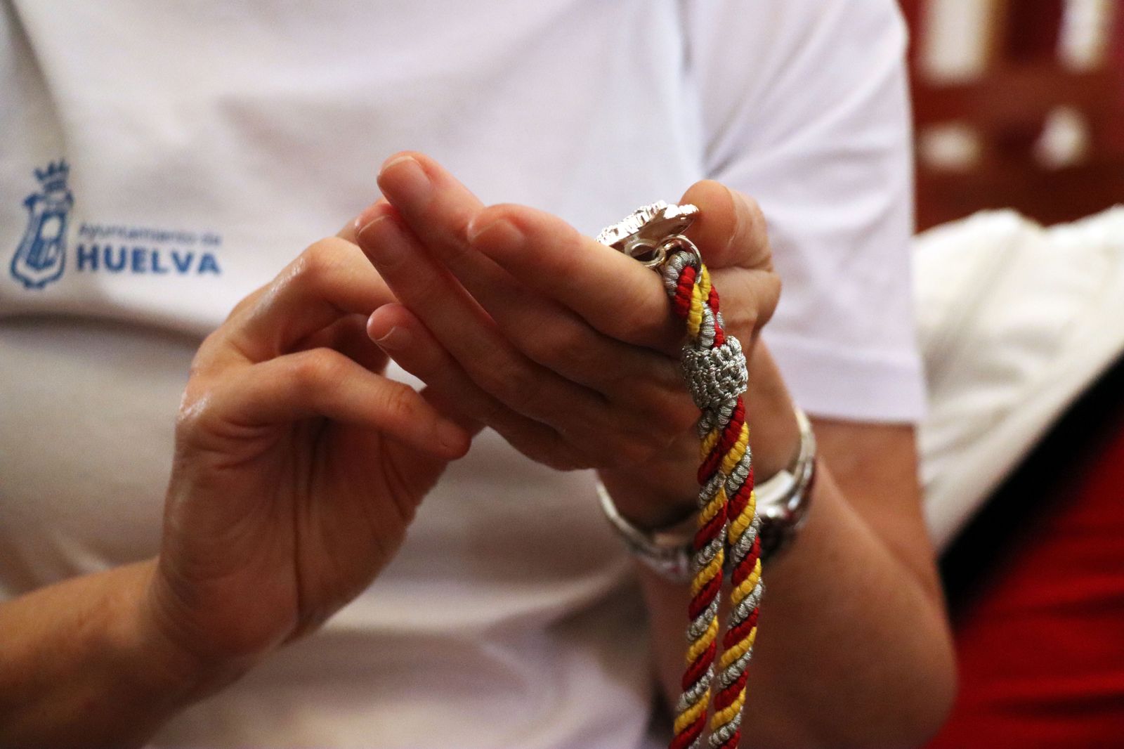 Visita guiada de la ONCE a la Hermandad de Emigrantes de Huelva, en imágenes