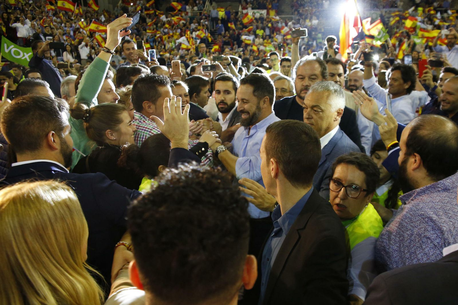 Vox saca músculo en Granada