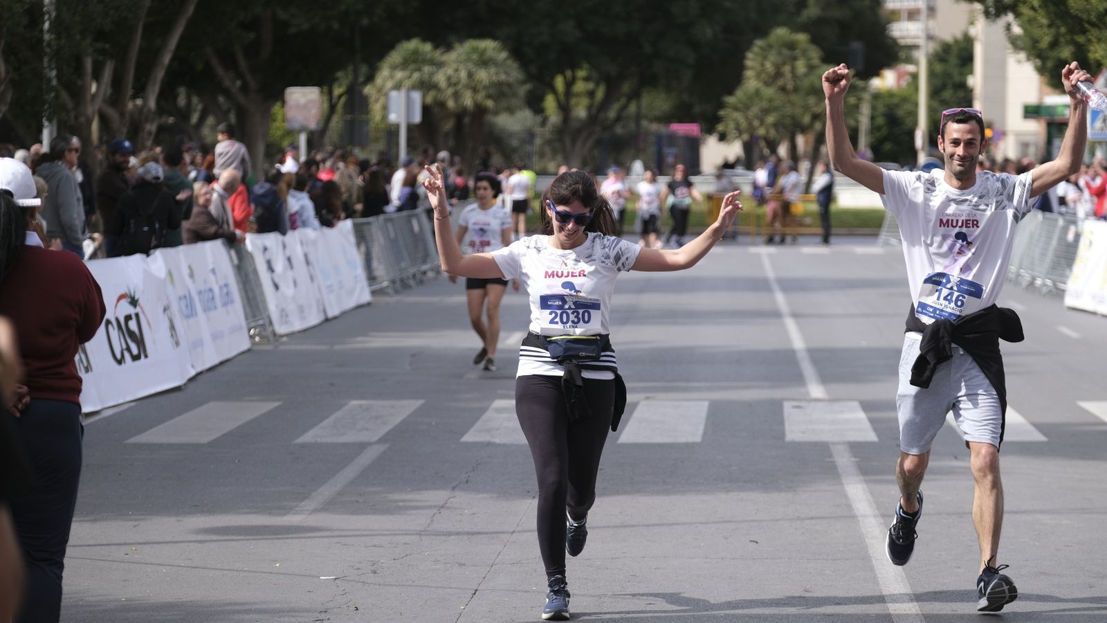Imágenes de la Carrera de la Mujer 2023 en Almería