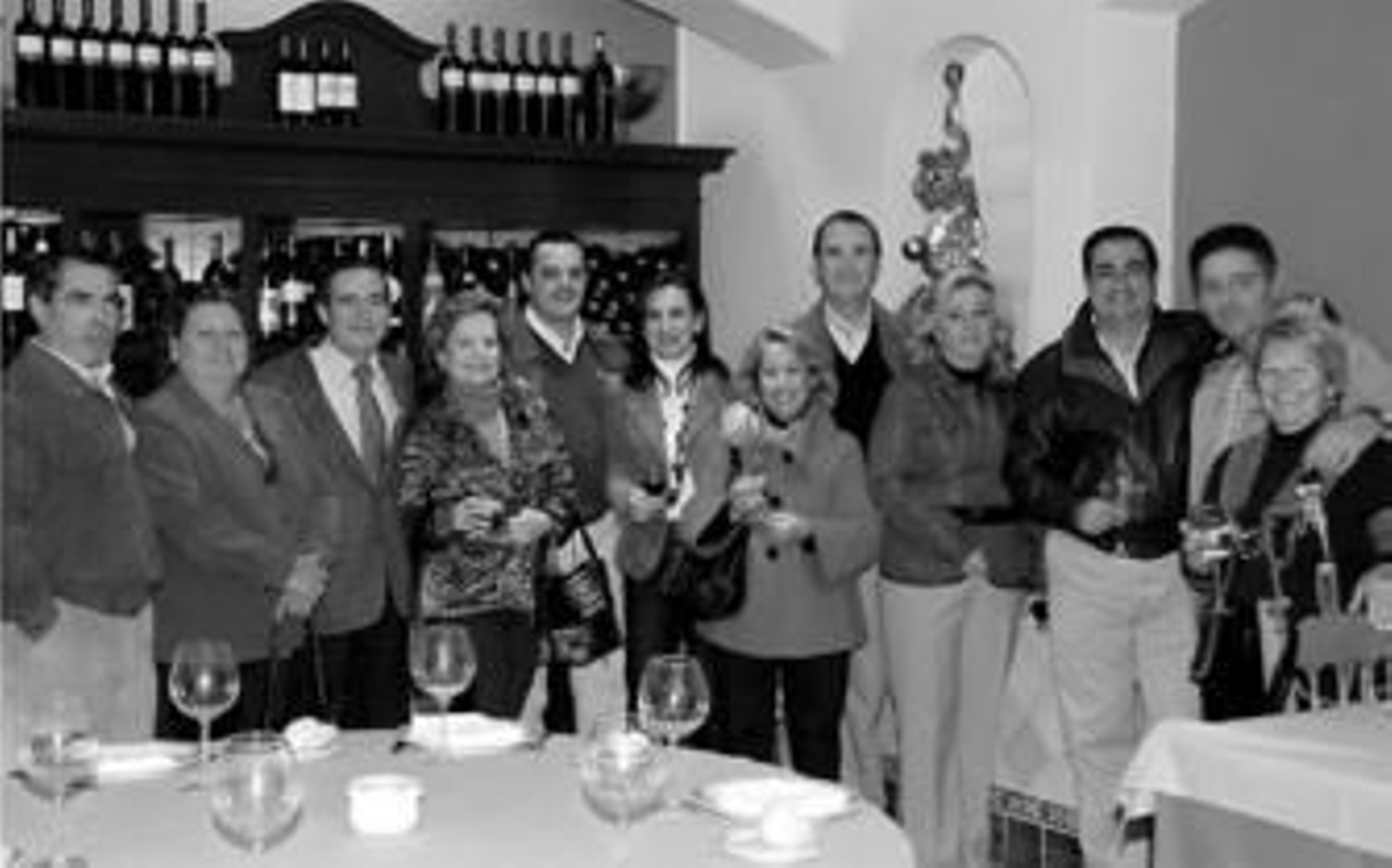 Los directivos de los concesionarios Cadimar y Brisauto, ayer en el restaurante El Gordo Los directivos de los concesionarios Cadimar y Brisauto, ayer en el restaurante El Gordo