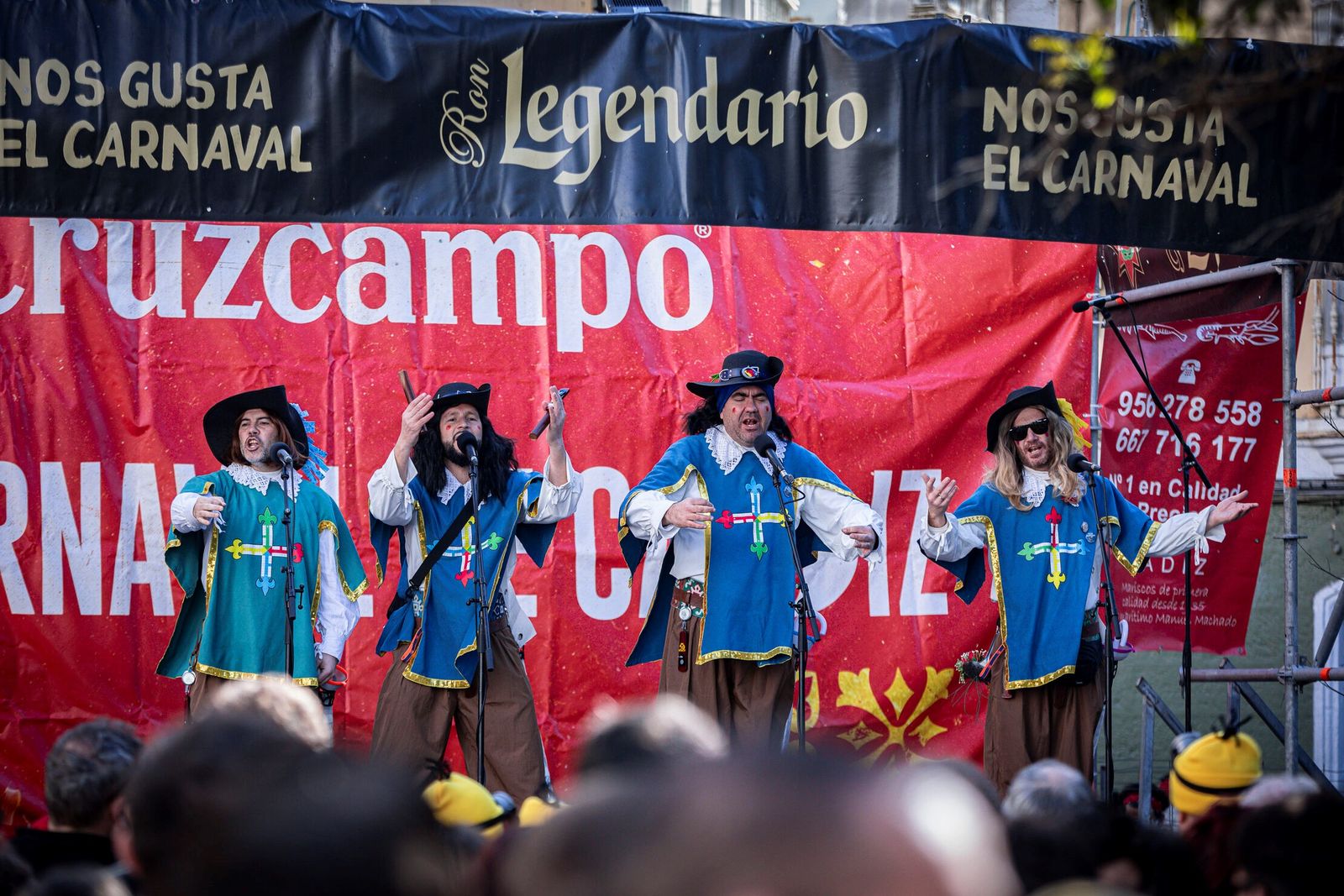 'Los tres cuarteteros y un aprendiz porculero', segundo premio de cuartetos, en su actuación en Candelaria.