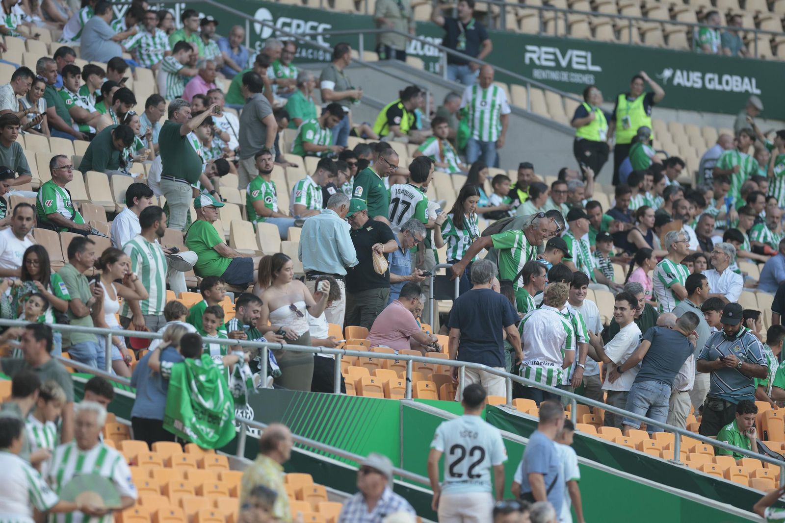 Búscate en las fotos del Betis - Alavés