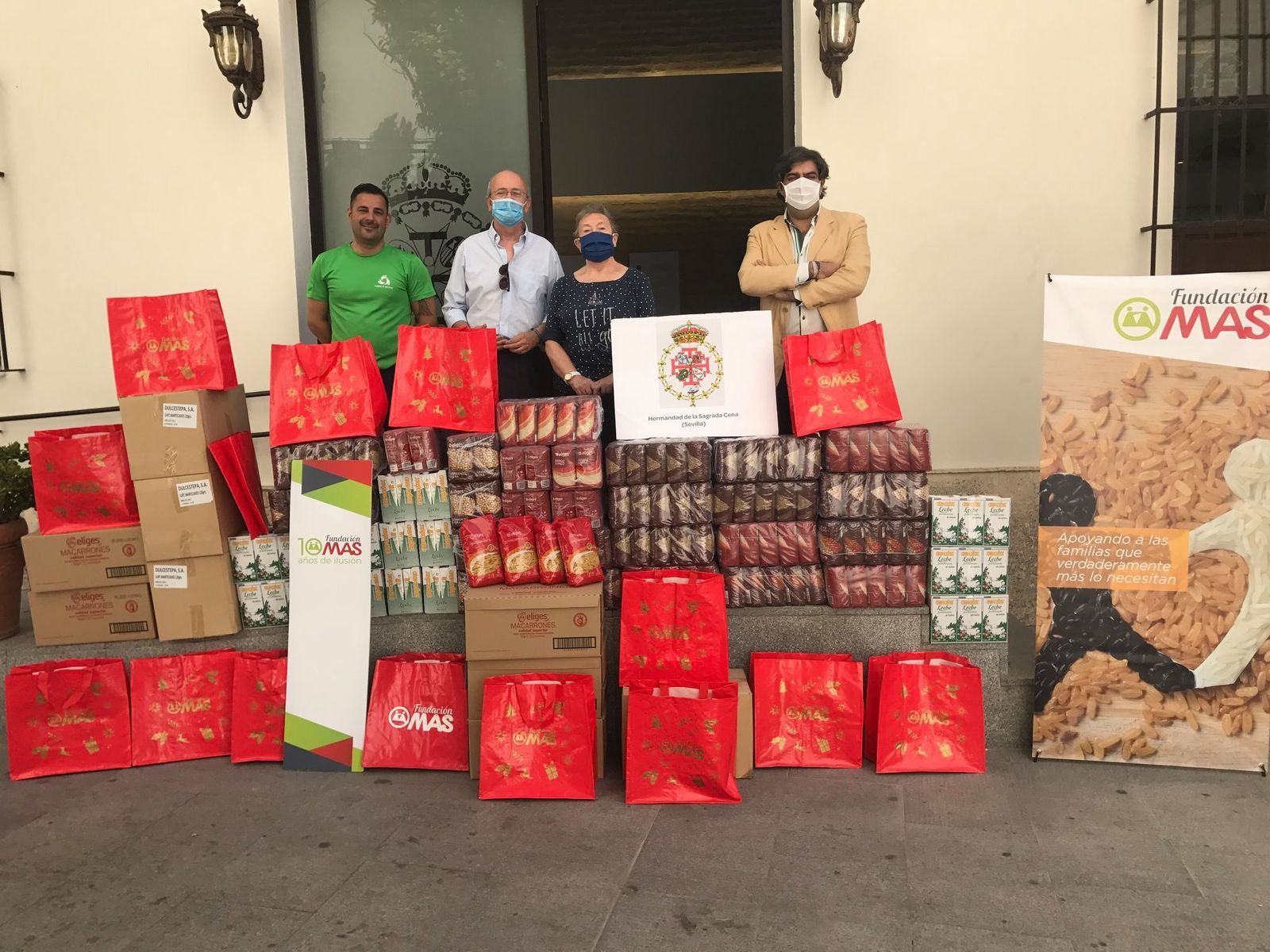 Campaña de recogida de alimentos de Grupo y Fundación MAS.