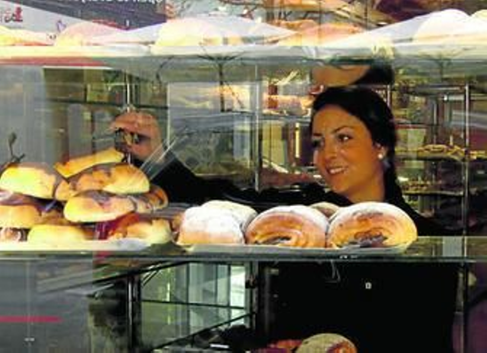 El perfil del contratado granadino: sin estudios, sin cualificación y temporal