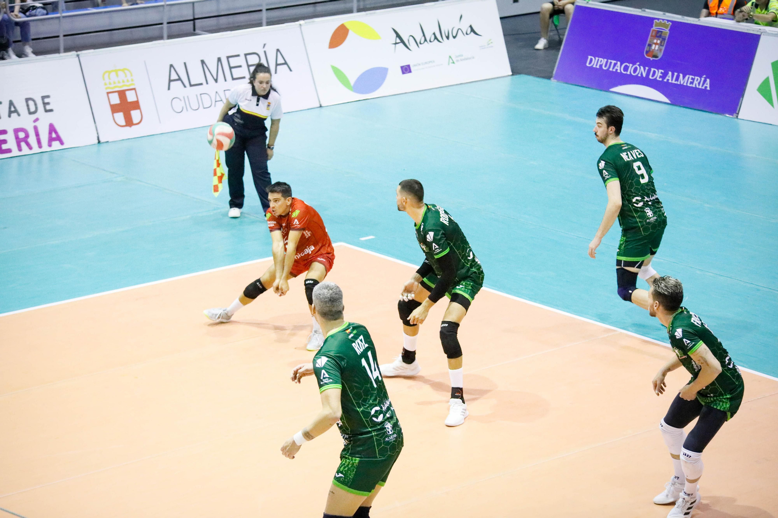 Imágenes del partido entre Unicaja Almería y Grupo Herce Soria