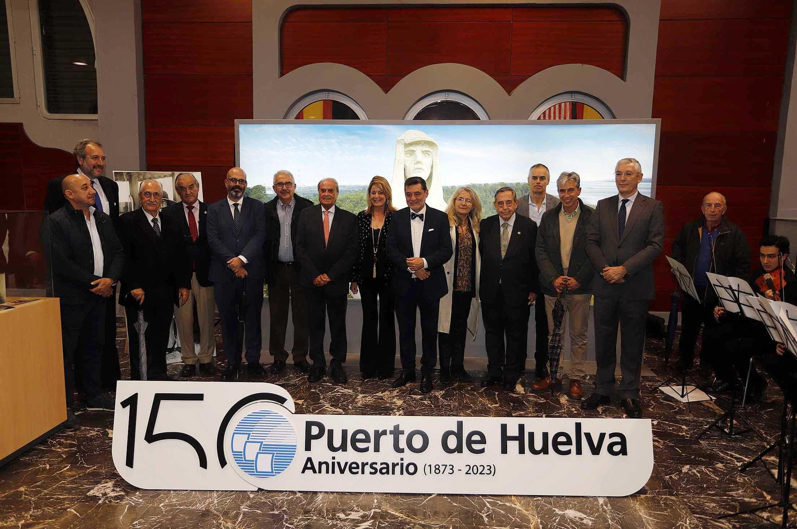 Imágenes de la inauguración de la exposición "Colón, Monumento a la amistad con los Pueblos de América"
