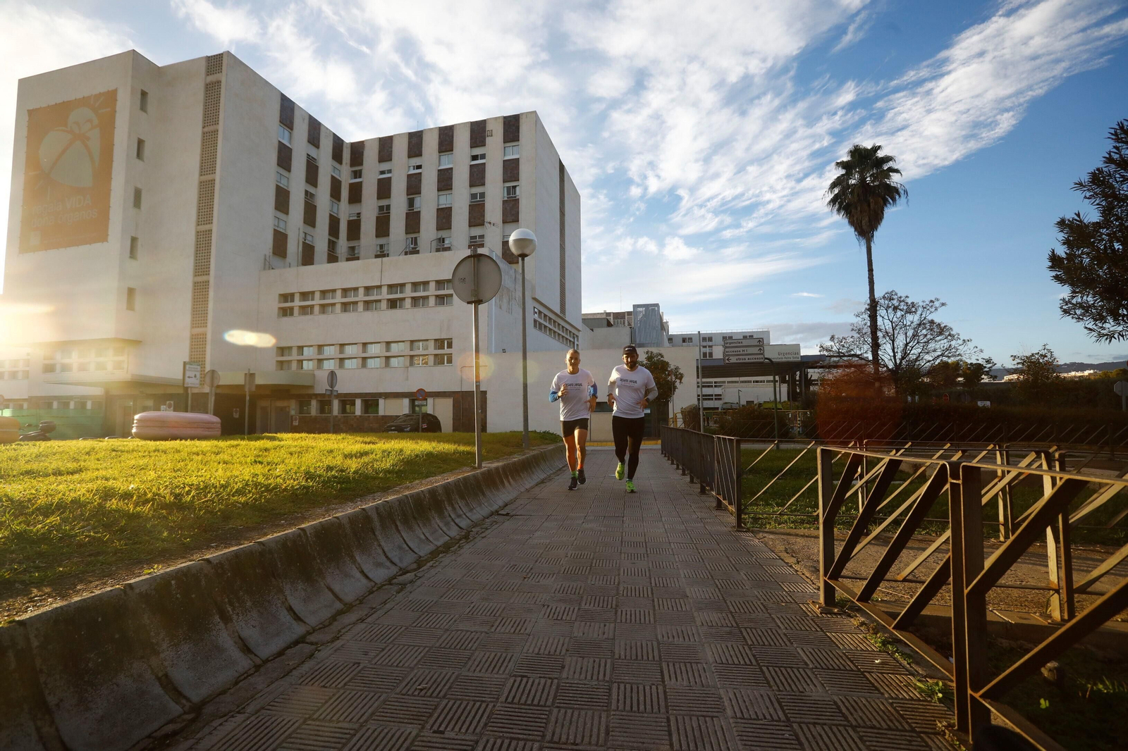 El I Desafío Deportivo Solidario Jarquil parte del Hospital Reina Sofía de Córdoba, en imágenes