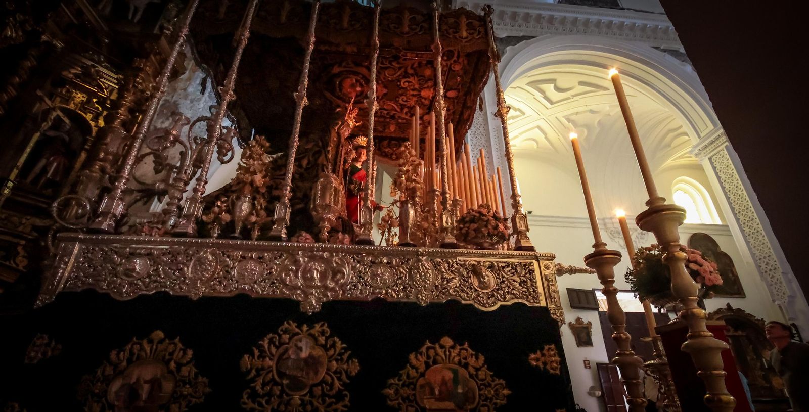 Imágenes de la visita a los templos tras el aplazamiento de la Magna Mariana de Jerez