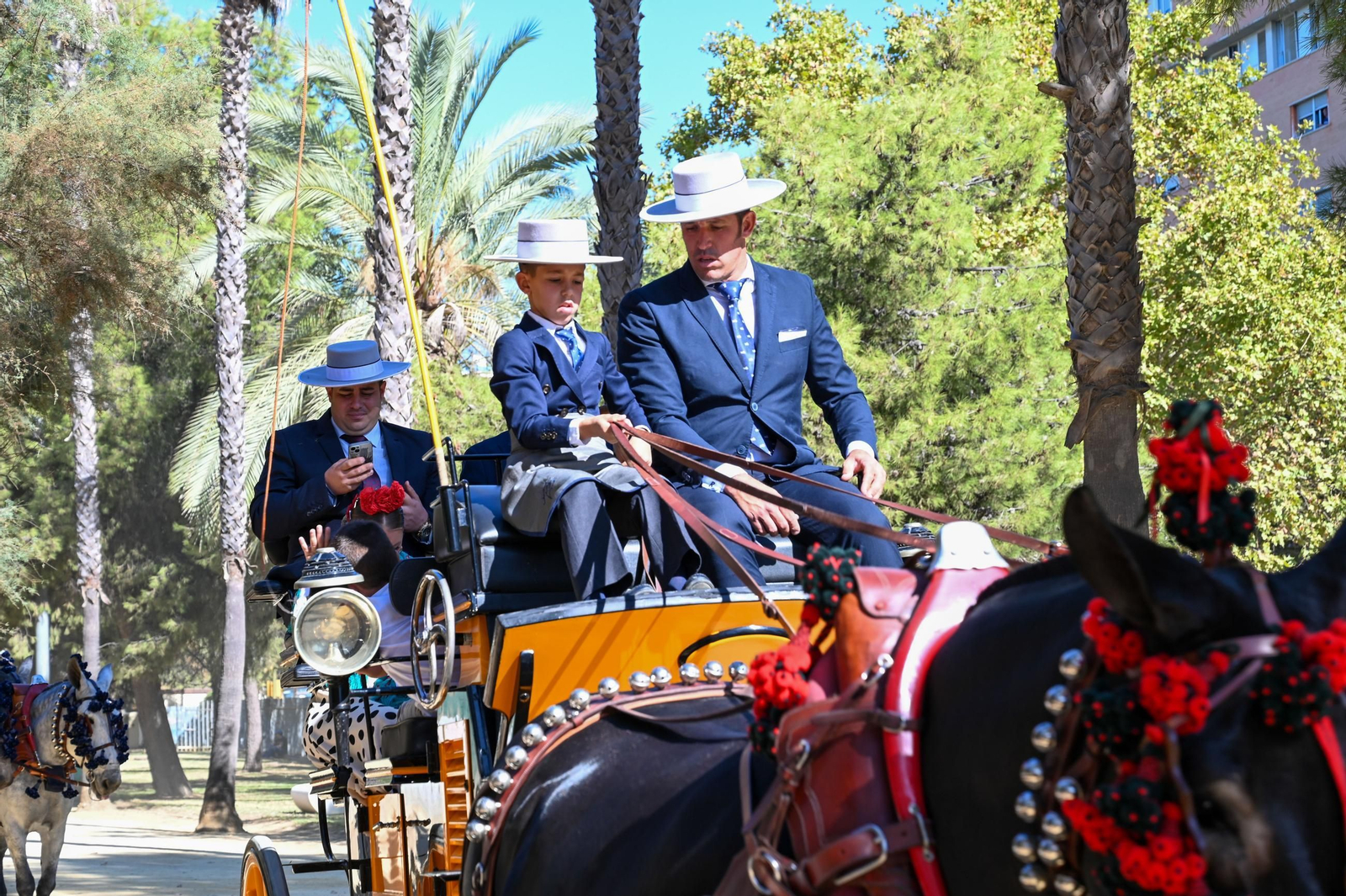 Imágenes del ambiente nocturno del 11 de octubre en la Feria del Caballo 2025