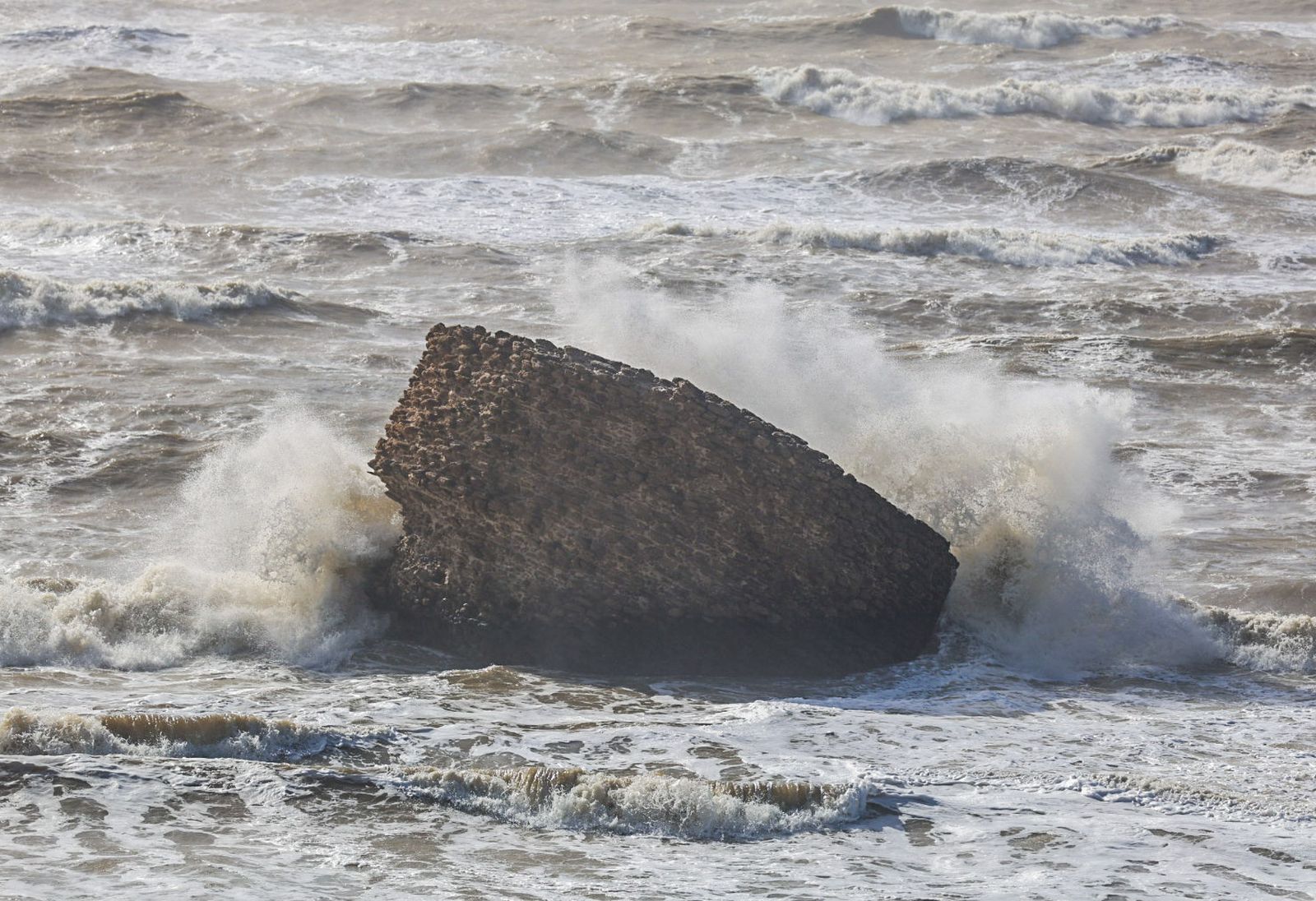 Fotografías de los efectos de la devastadora borrasca en la playa de Matalascañas