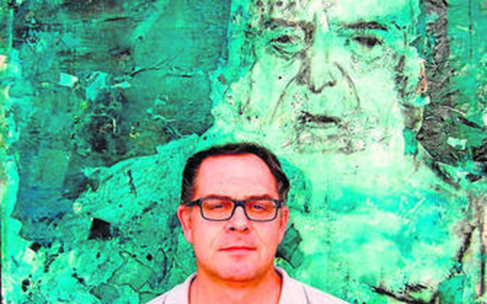 El pintor granadino Antonio Mansilla ante una de sus obras.