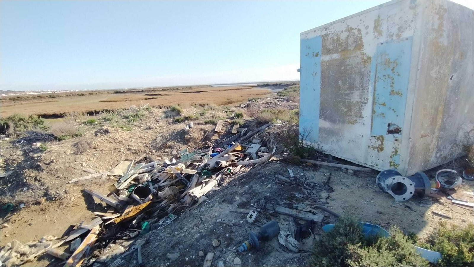 La degradación de la salina La Carabela en San Fernando