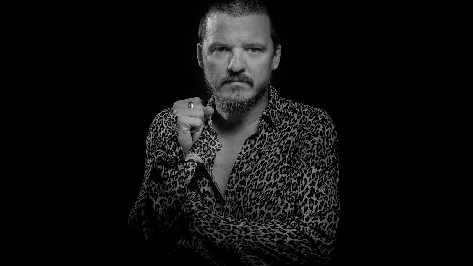 Otra imagen promocional de Malla.