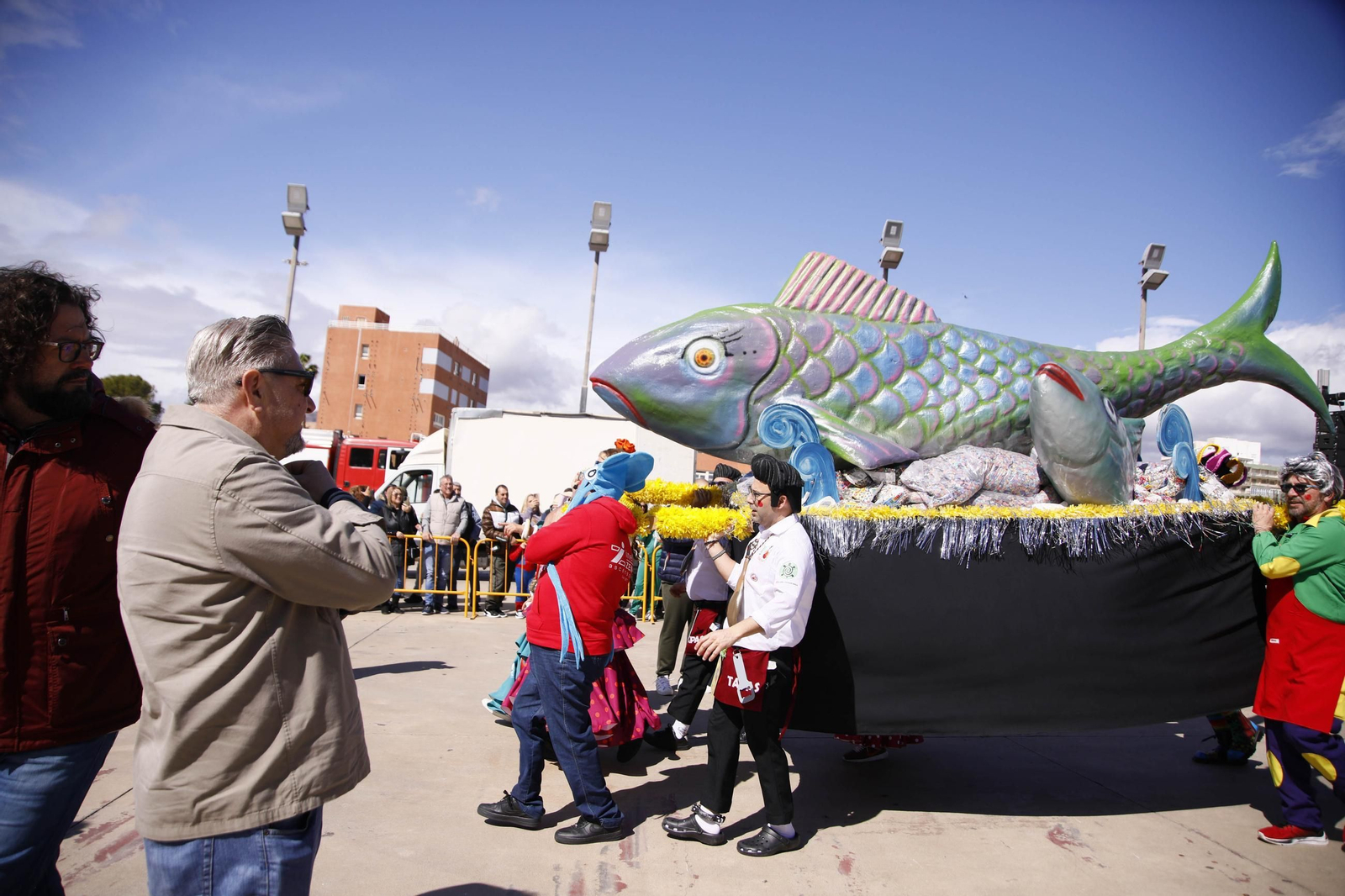Las imágenes del entierro de la sardina en Almería