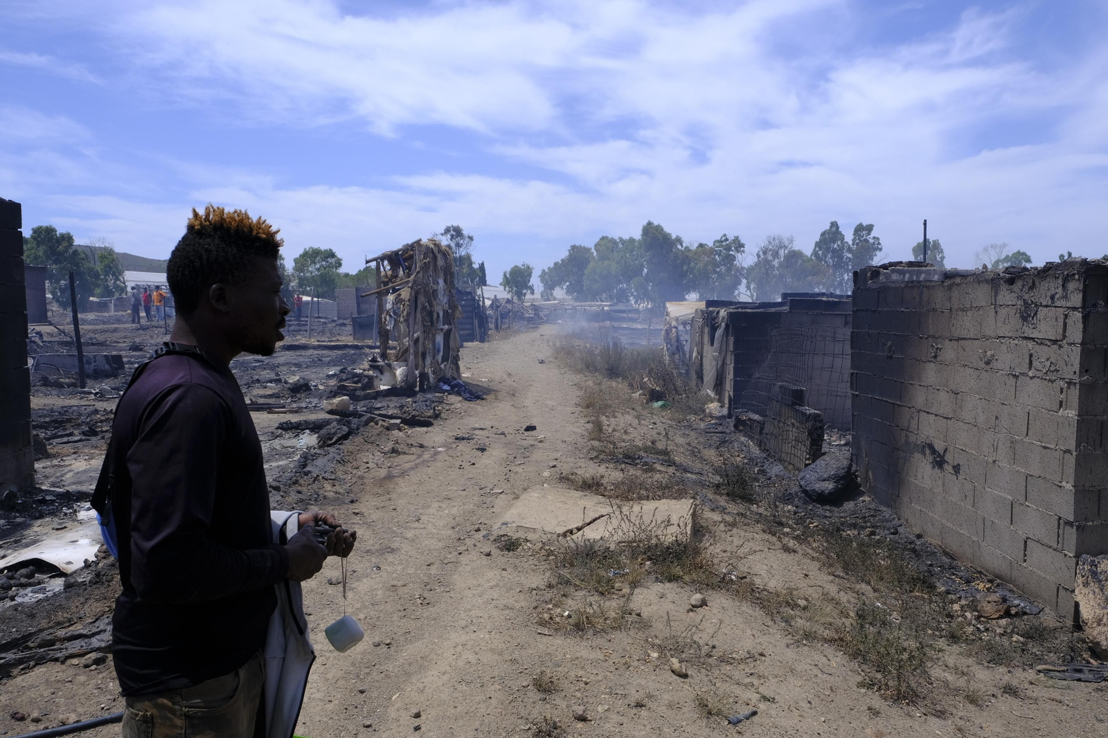 Fotogalería incendio asentamiento de chabolas en Atochares-Níjar (Almería)
