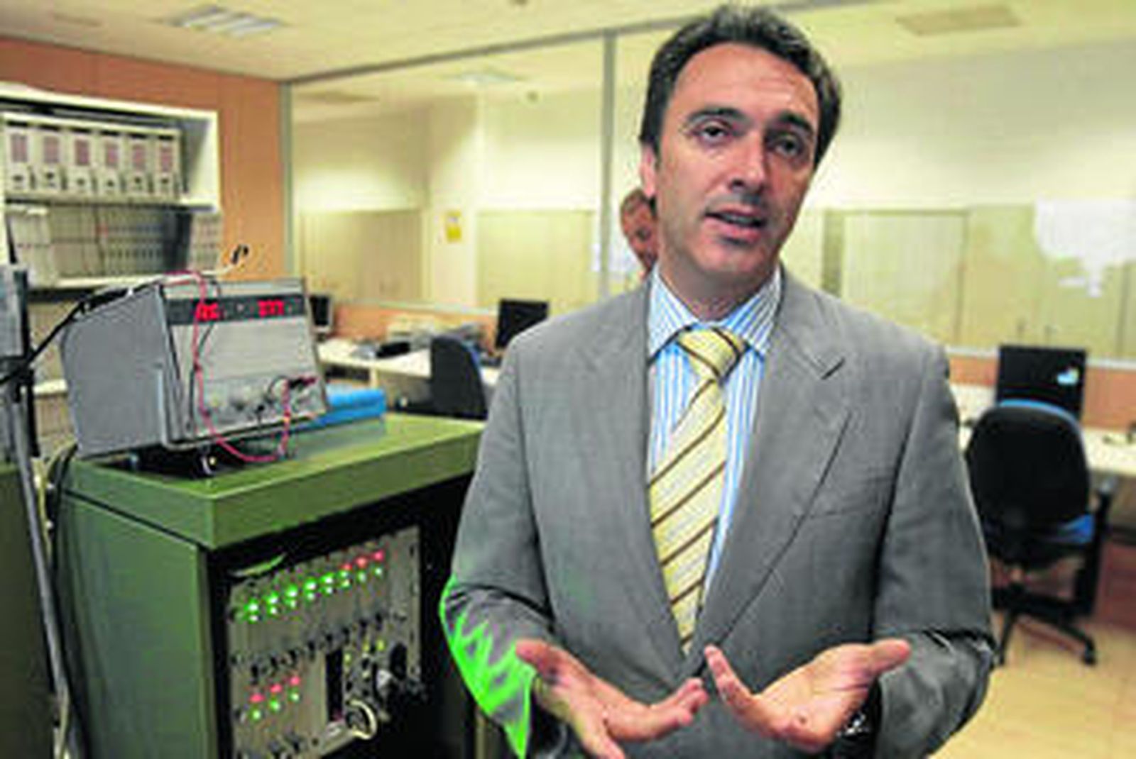 Ramón Cobo, jiennense de 43 años, en las oficinas regionales de SICE, en la carretera de la esclusa.