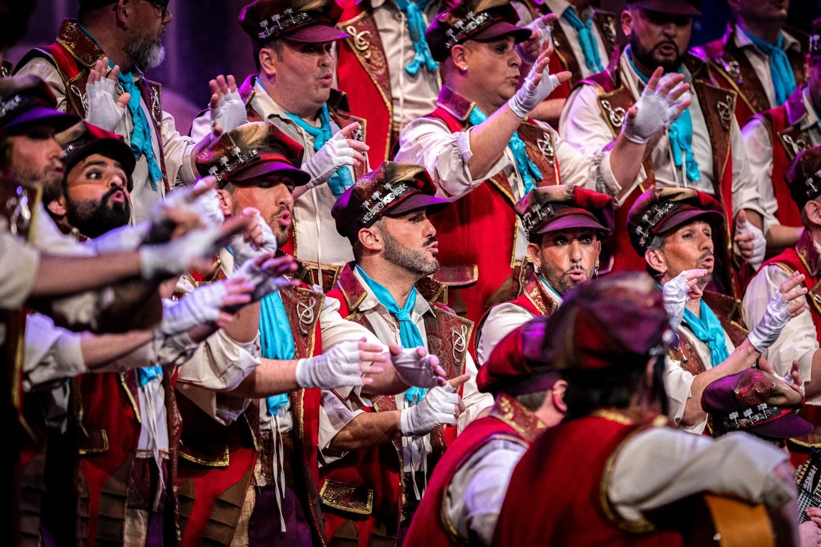 Búscate entre las mejores imágenes de la segunda sesión de cuartos de final del COAC 2025