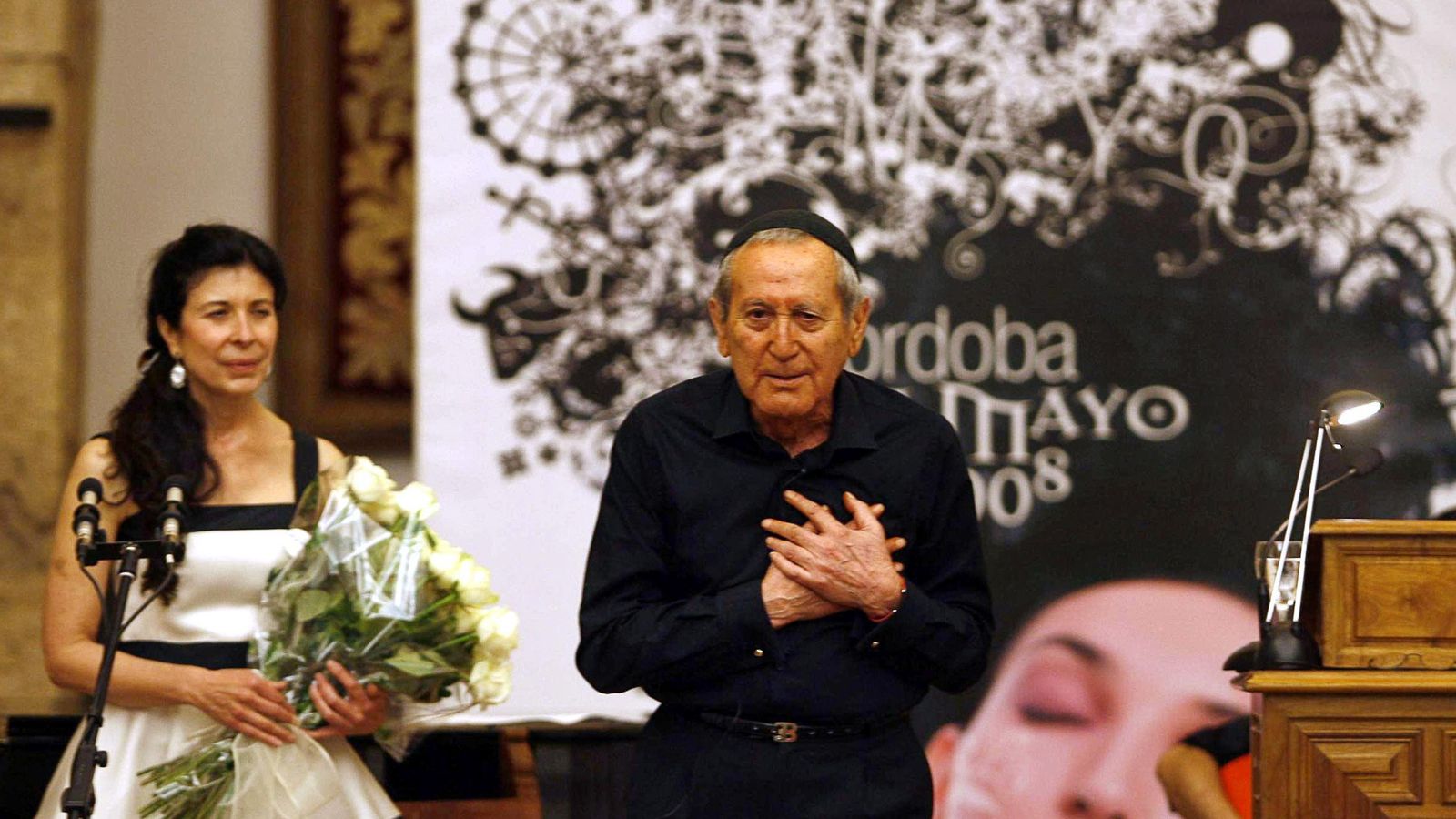 Elio Berhanyer pregona el Mayo Festivo 2008.