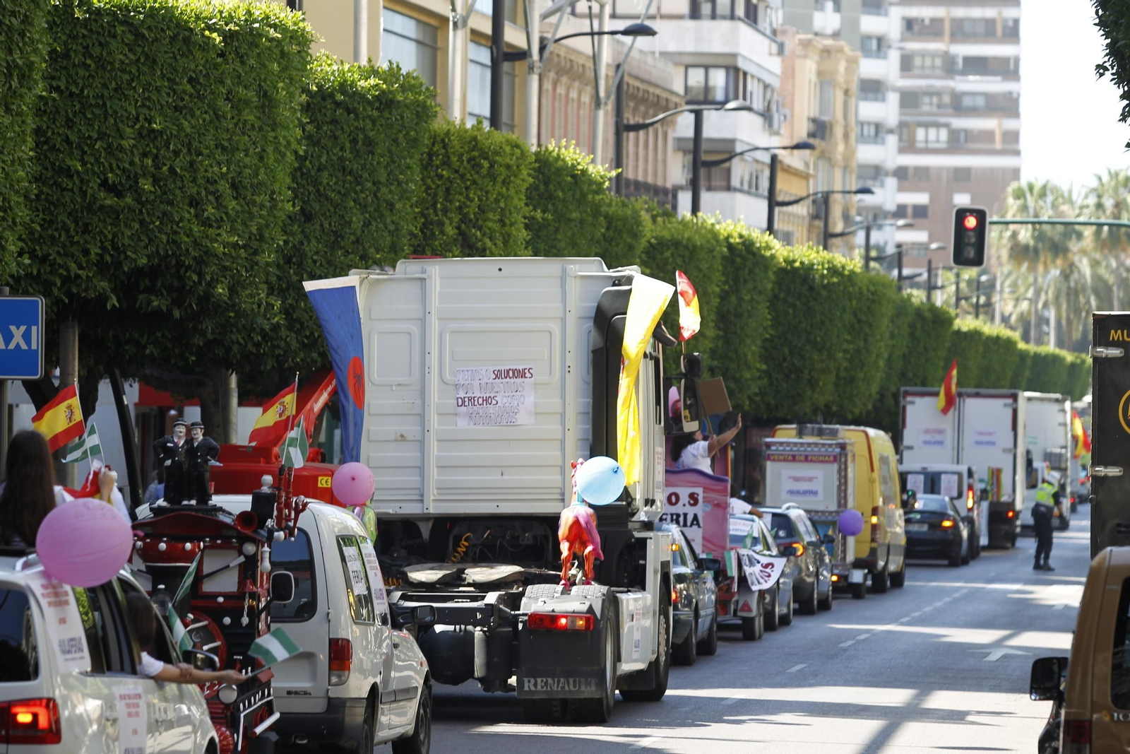 Fotogalería manifestación feriantes. Almería