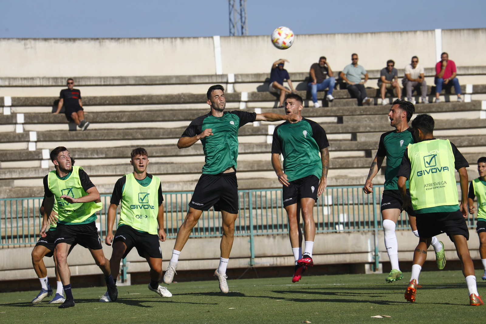 El triunfo del Córdoba CF ante su filial, en imágenes