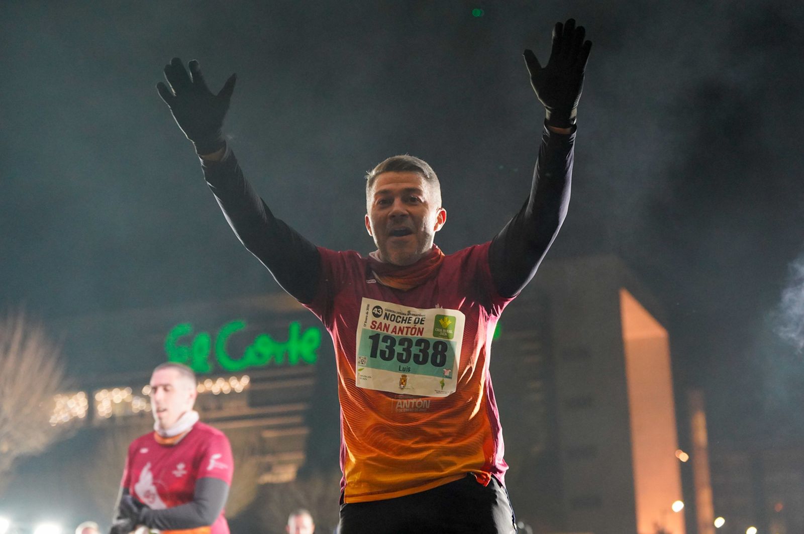 En imágenes: búscate en tu llegada a meta de la Carrera de San Antón 2026 (11)