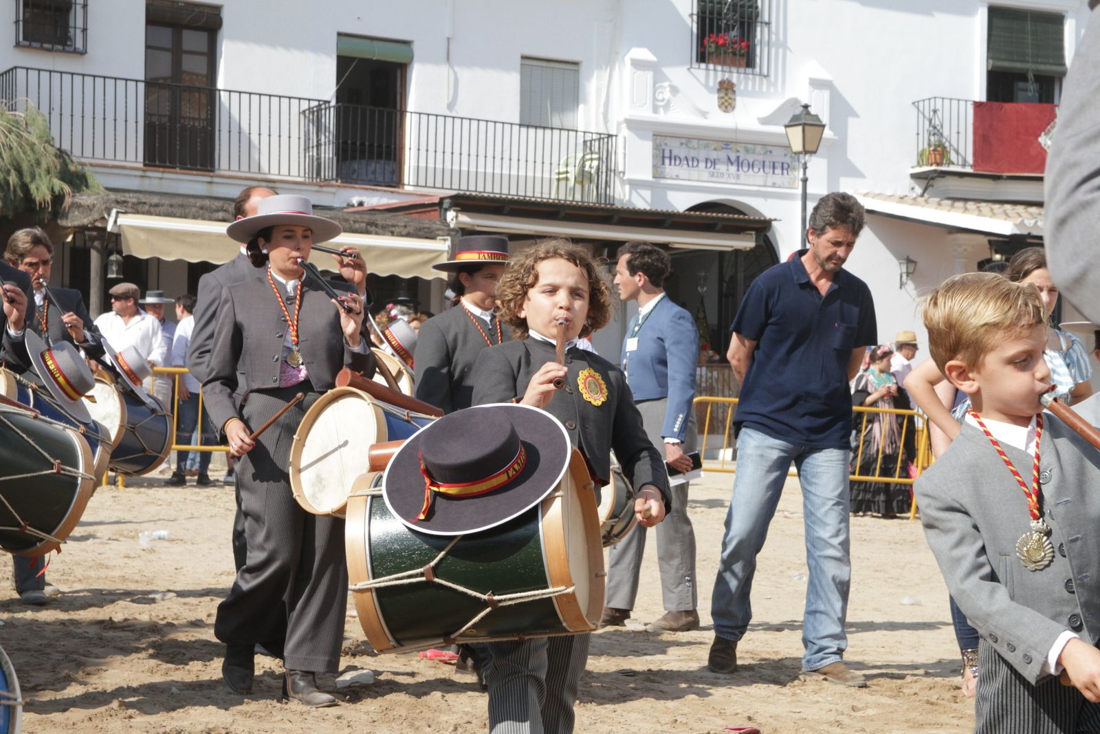 Imágenes de la presentación de la Hermandad de Emigrantes