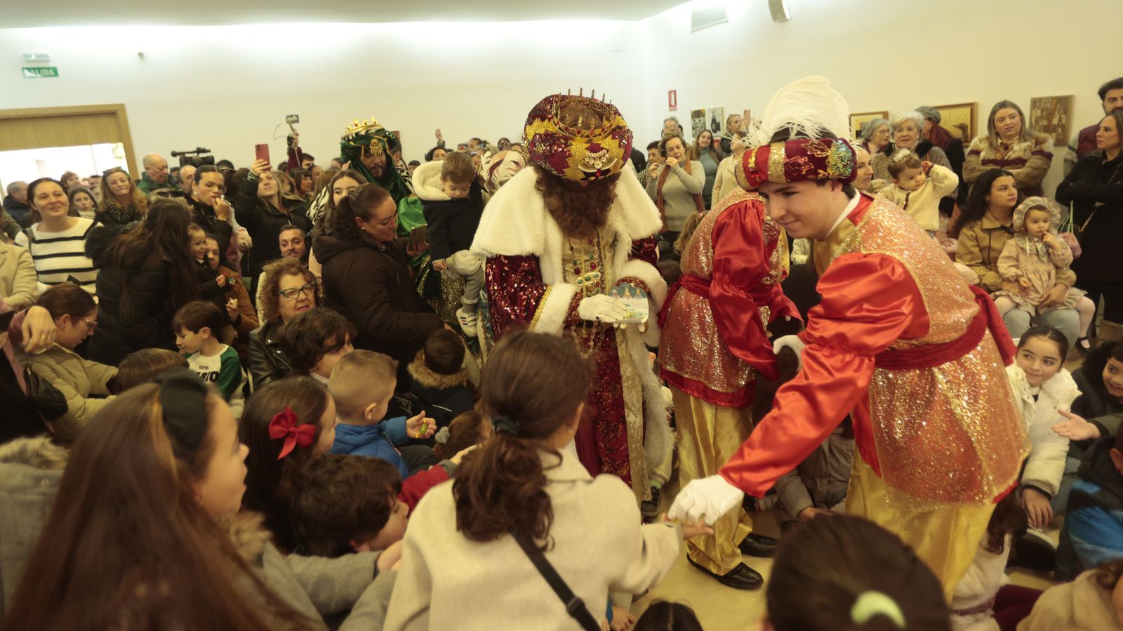 Las fotos de la recepción a los Reyes Magos en el ayuntamiento de La Línea
