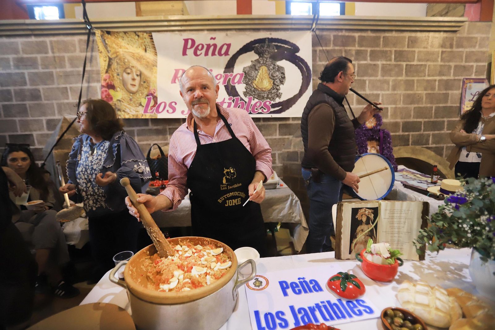 La Hermandad del Rocío de Jerez celebra el XV concurso de ajo campero