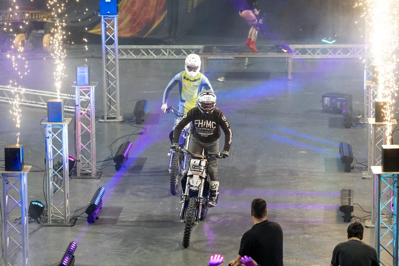 En imágenes: el Soloflow Freestyle enamora en Jaén con acrobacias y espectáculo en estado puro