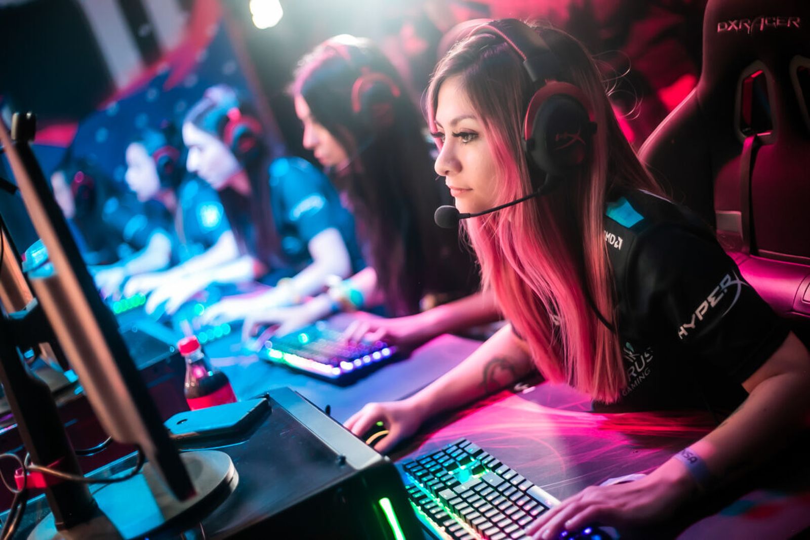 La diversión alcanza casi la igualdad: el 48% de los videojugadores en España son mujeres