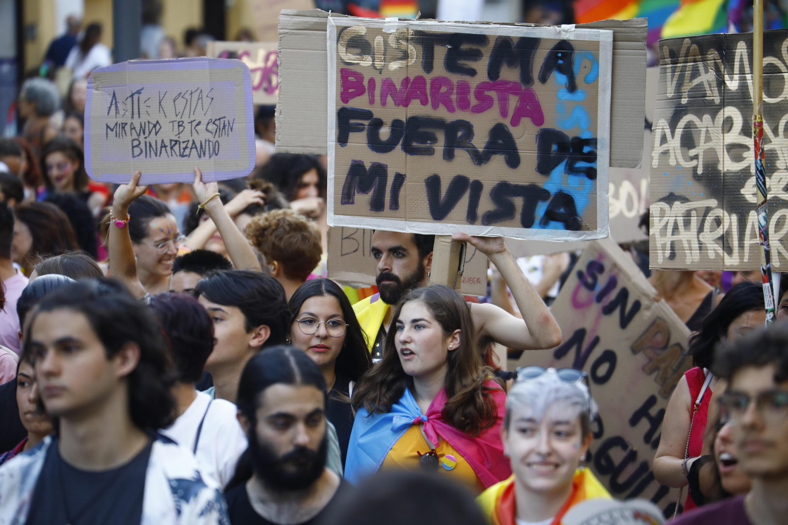 La marcha del Orgullo LGTBIQ+ de Córdoba, en imágenes