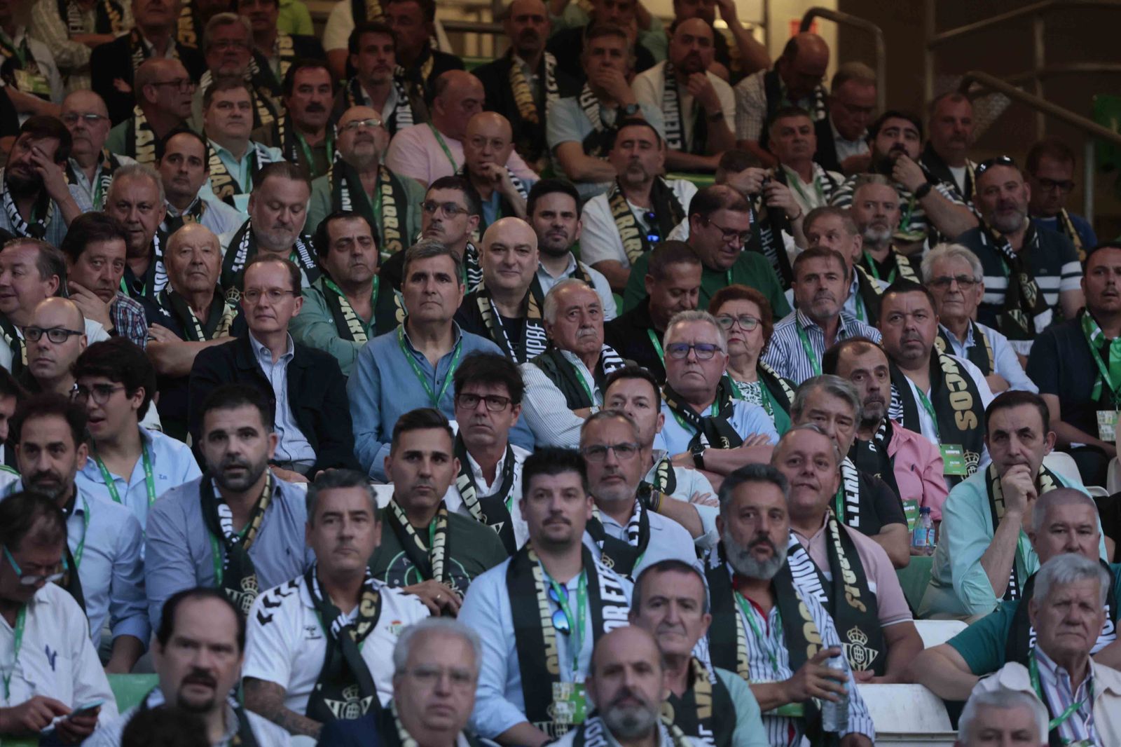 Búscate en el acto Siempre Verdiblancos