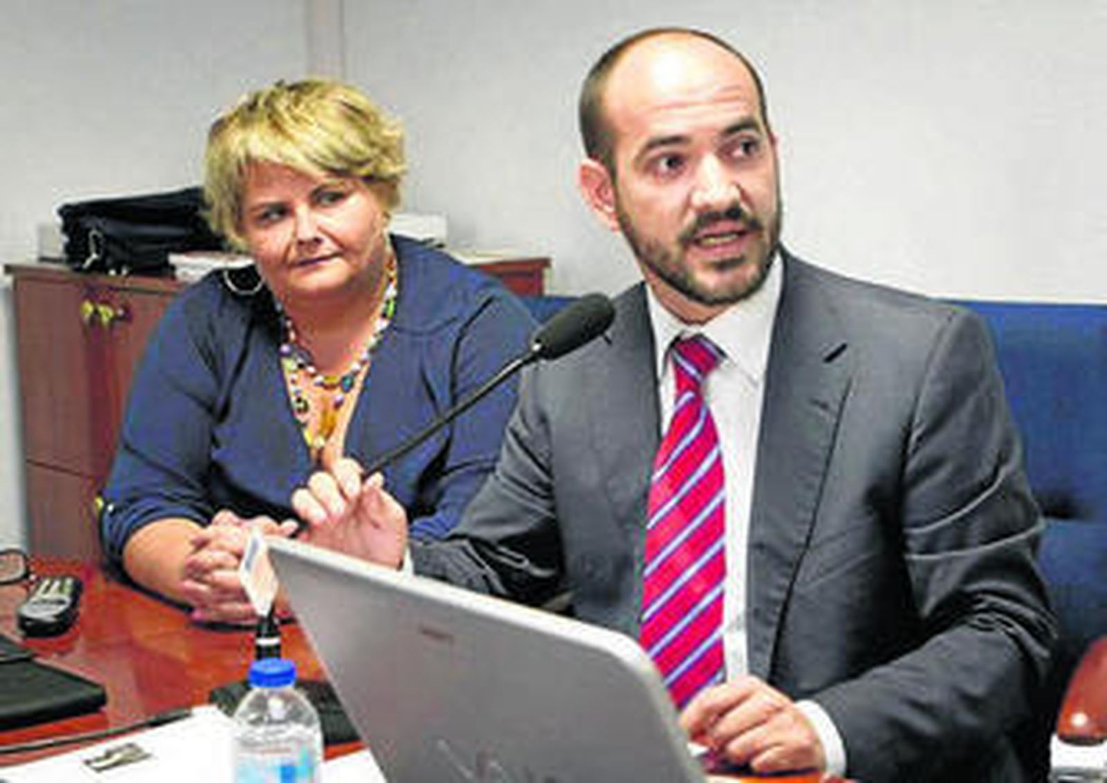 José Blas Fuentes durante la conferencia.