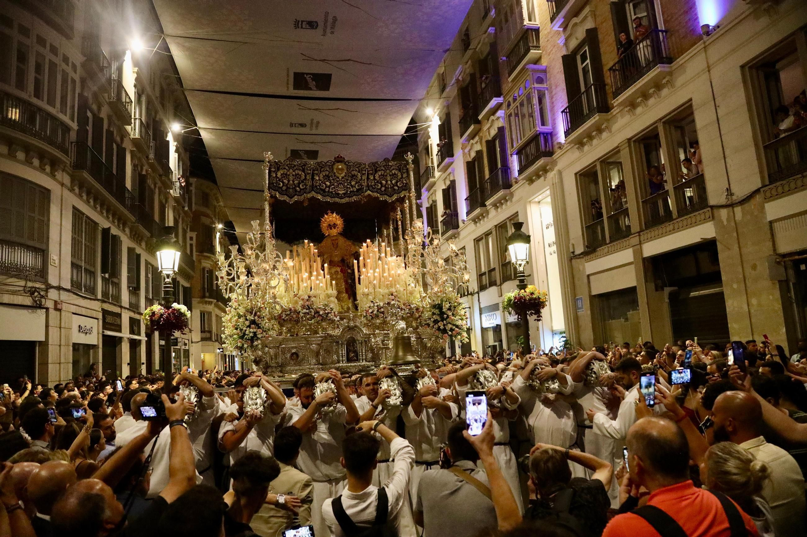 La procesión de la Virgen de la Paz, en fotos