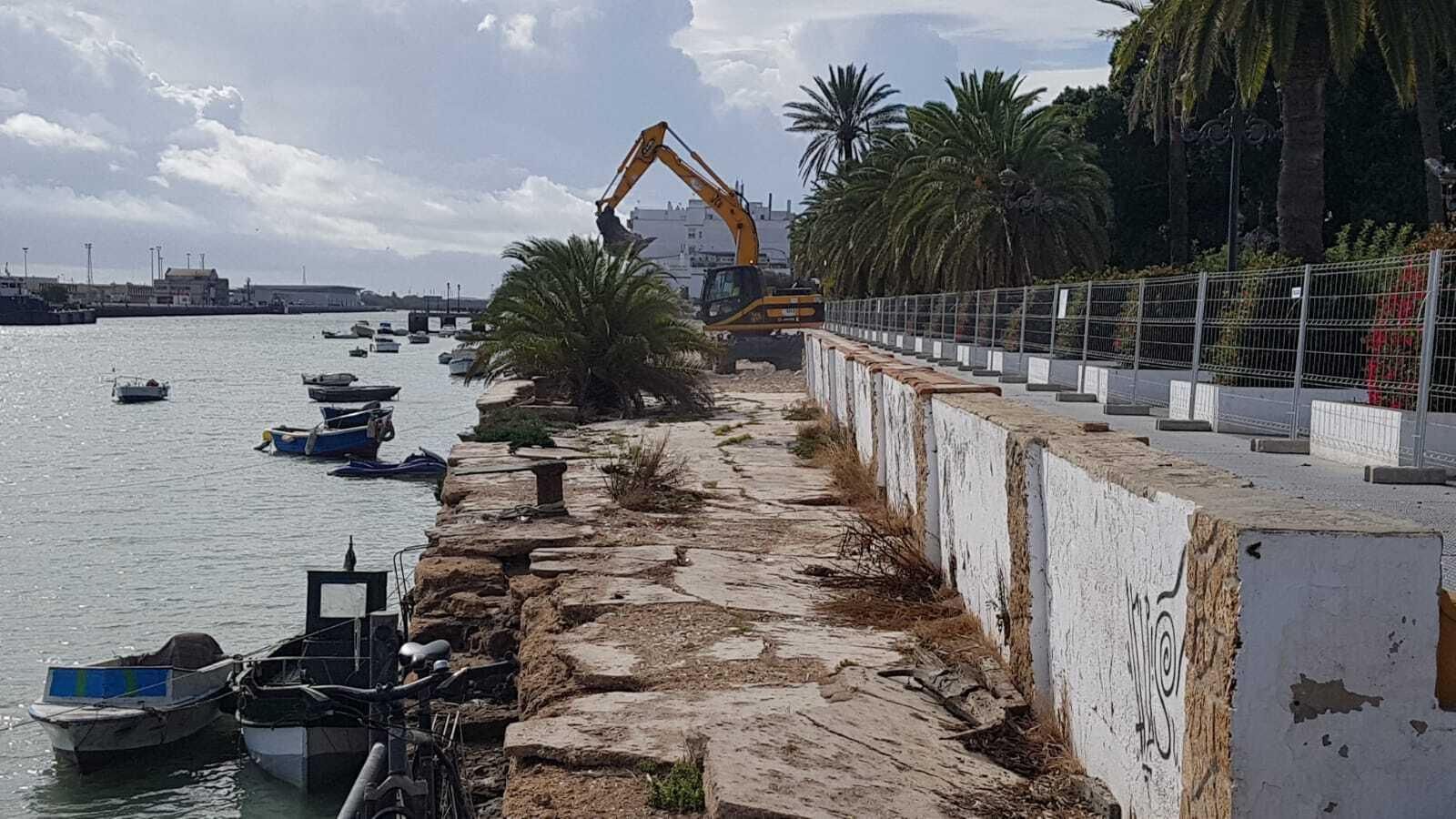 Los trabajos han arrancado desde la pasarela Pepe el del Vapor en dirección hacia Plaza de las Galeras.