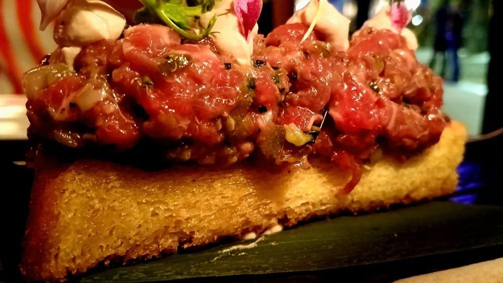 Steak Tartar sobre brioche de Shôko Barcelona
