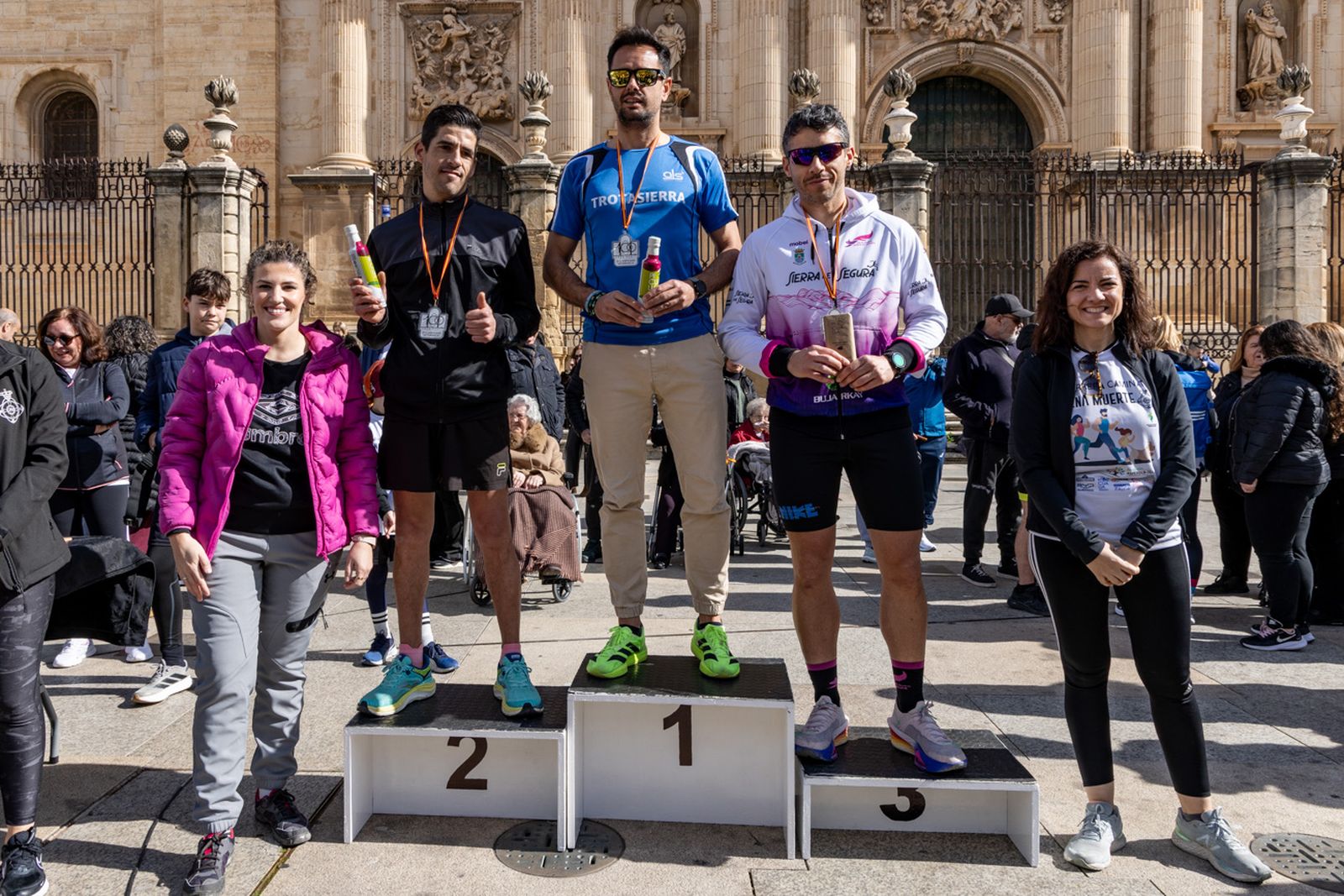 En imágenes: deporte y solidaridad se dan la mano en la VI Carrera-Caminata de la Hermandad de la Buena Muerte (2)