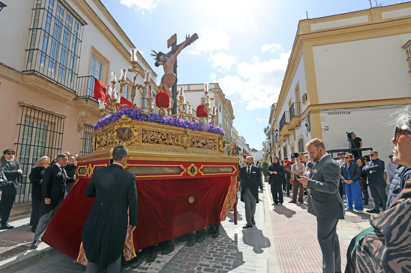 Imágenes de la Hermandad Sacramental de Santiago en el Sábado Santo de Jerez 2025