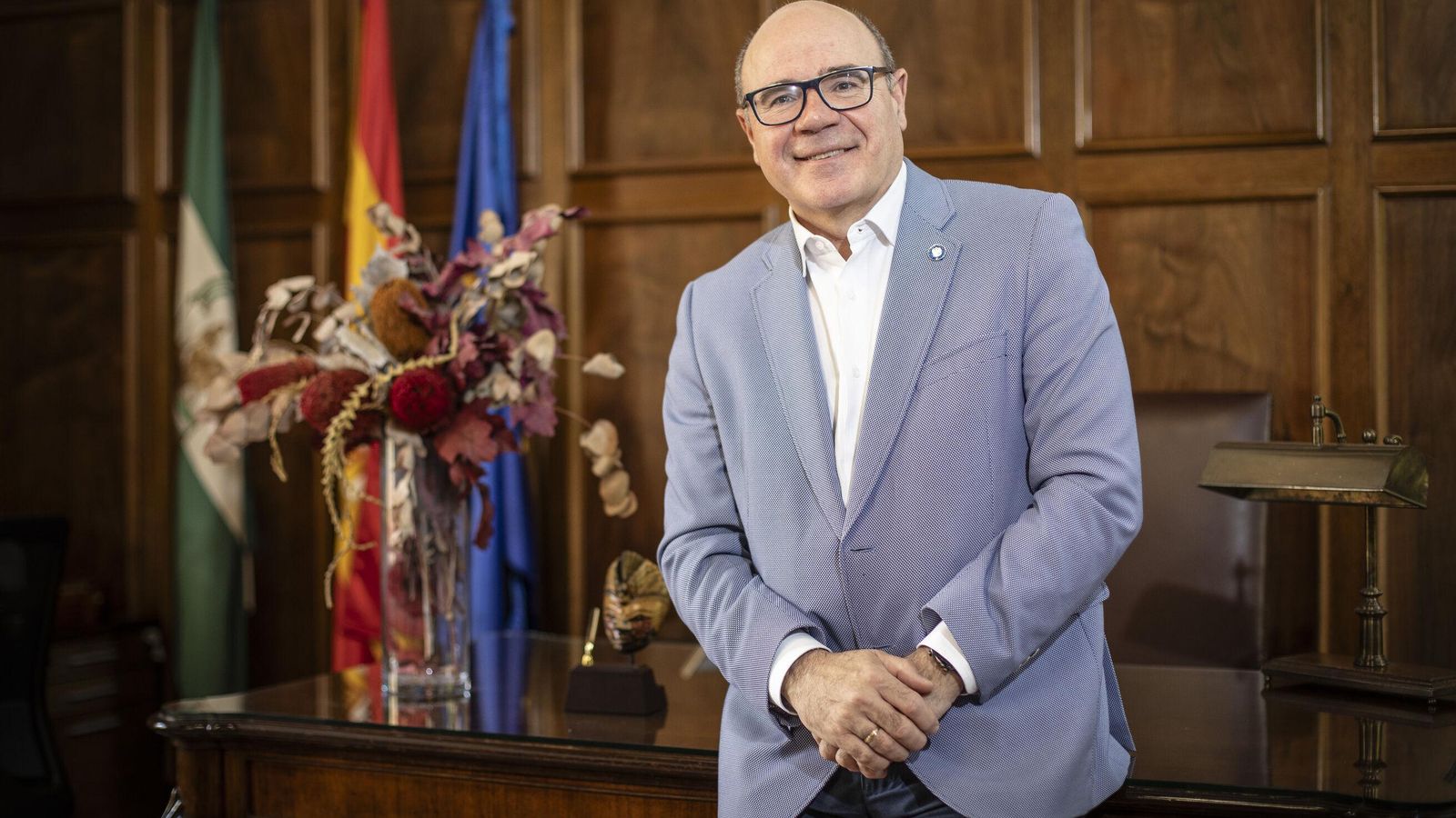 Mercado, en su despacho en el Hospital Real.