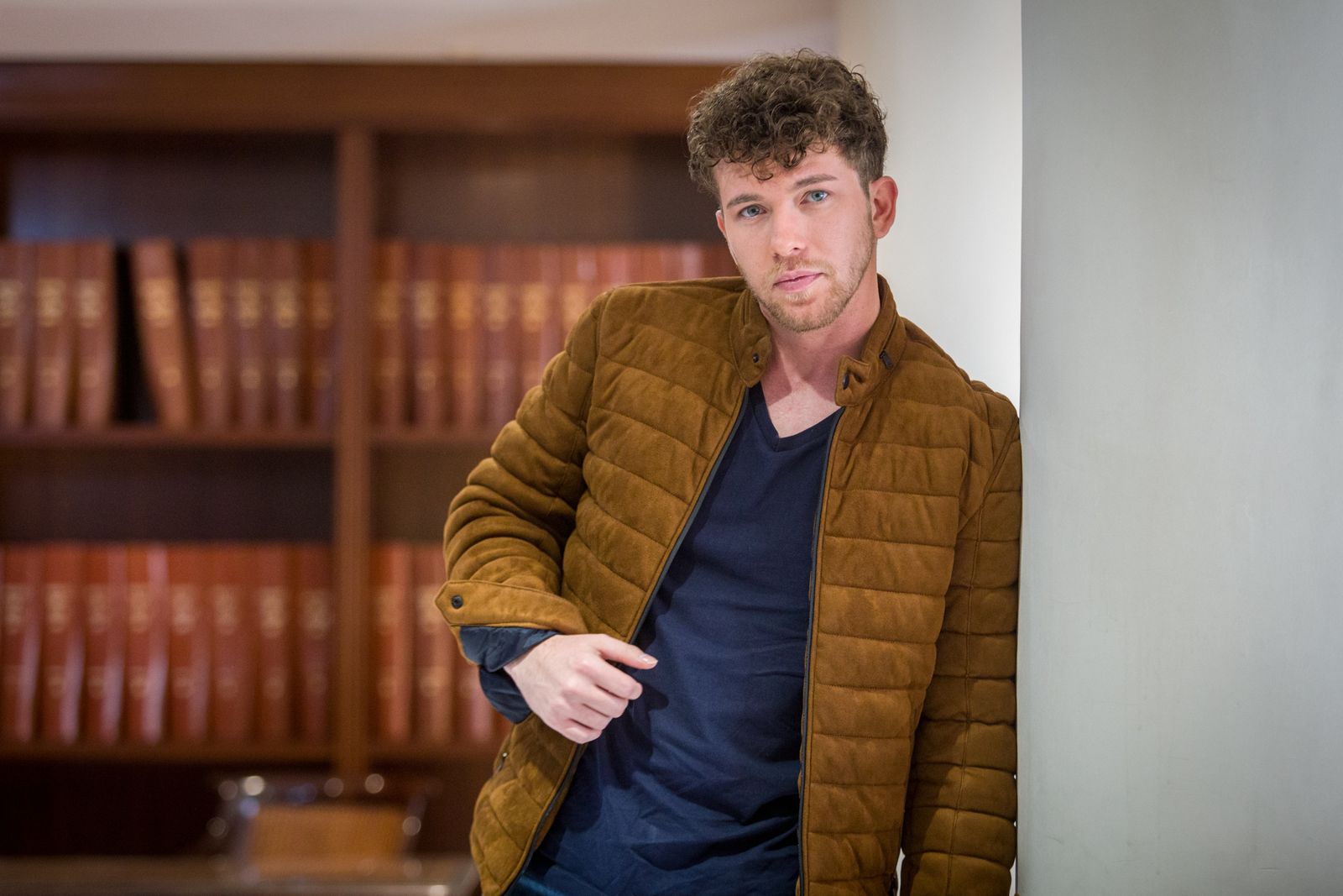 El artista barbateño Jesús Rendón.