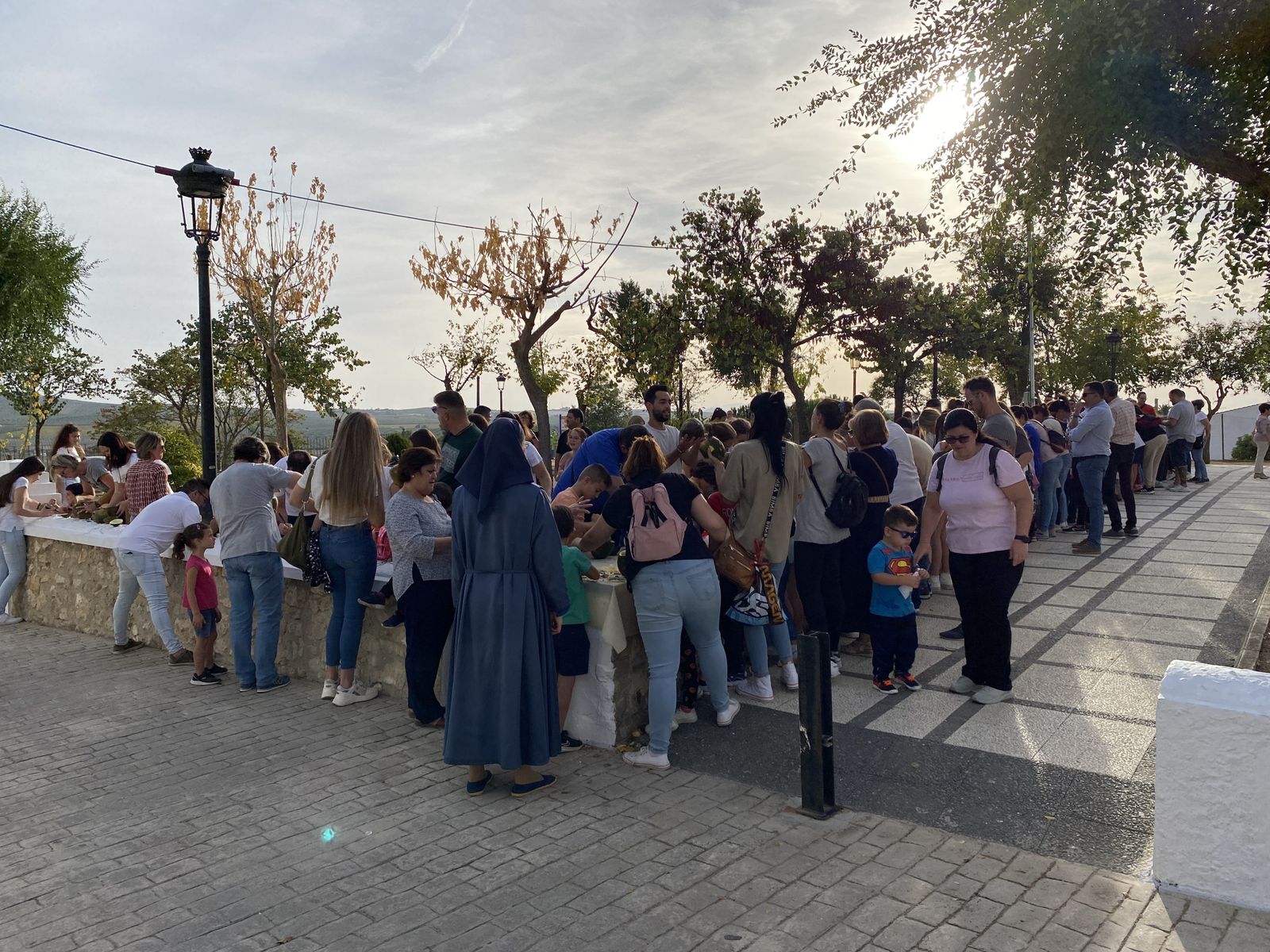 Faroles de melón, visitas a las cisternas romanas y más: un resumen en fotos de la apertura de Mundamortis