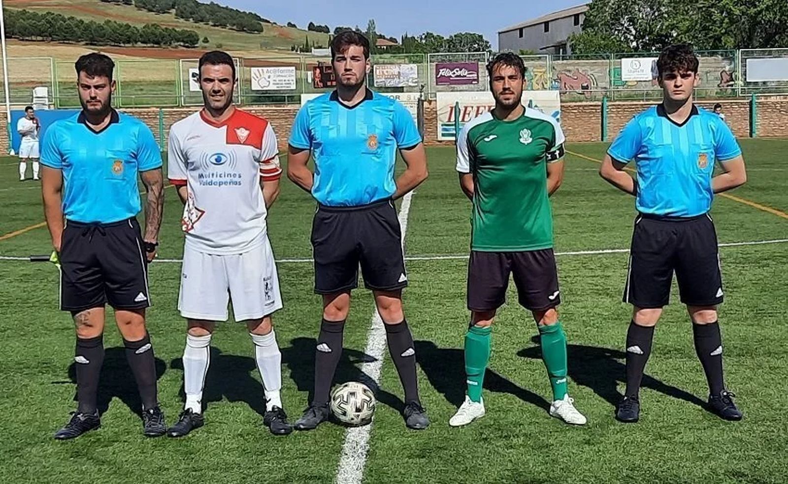 El colegiado Castell Orozco.