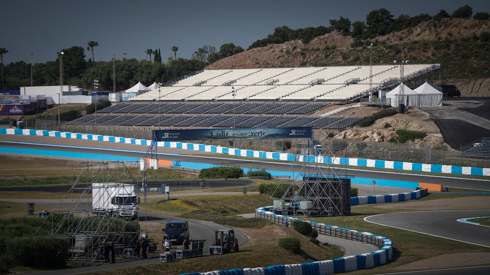 Imágenes de los preparativos para el Mundial Moto GP 2024